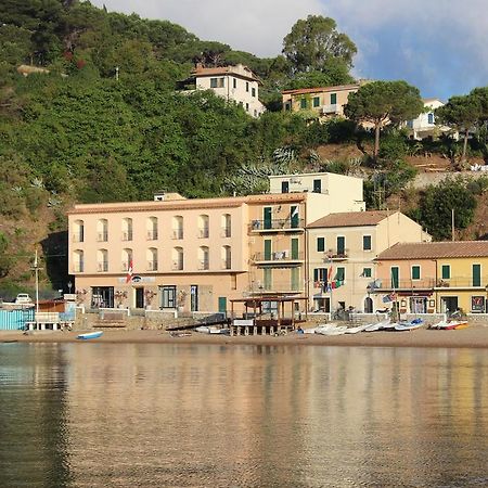 Hotel L'Approdo Порто Адзуро Екстериор снимка
