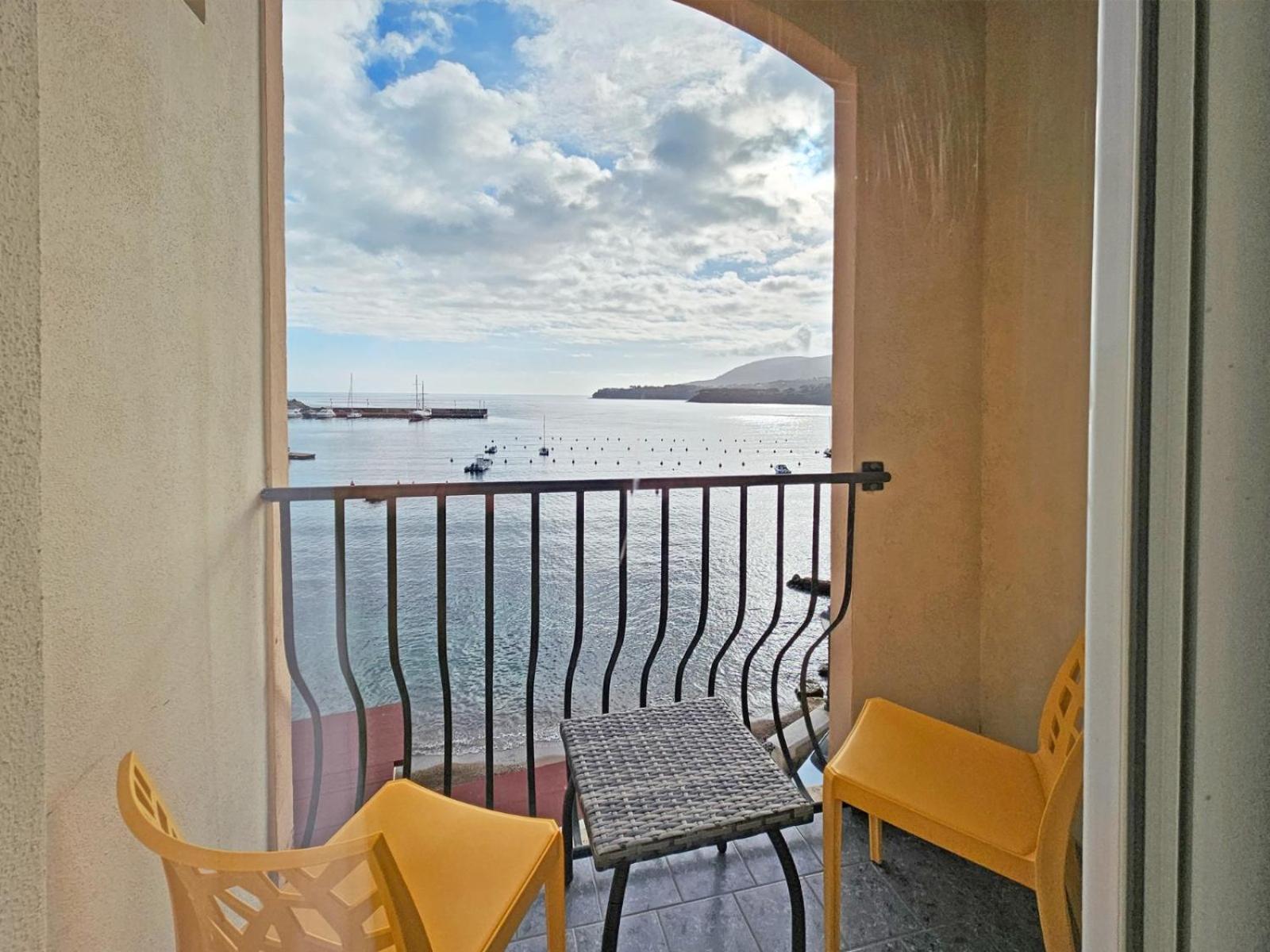 Hotel L'Approdo Порто Адзуро Екстериор снимка