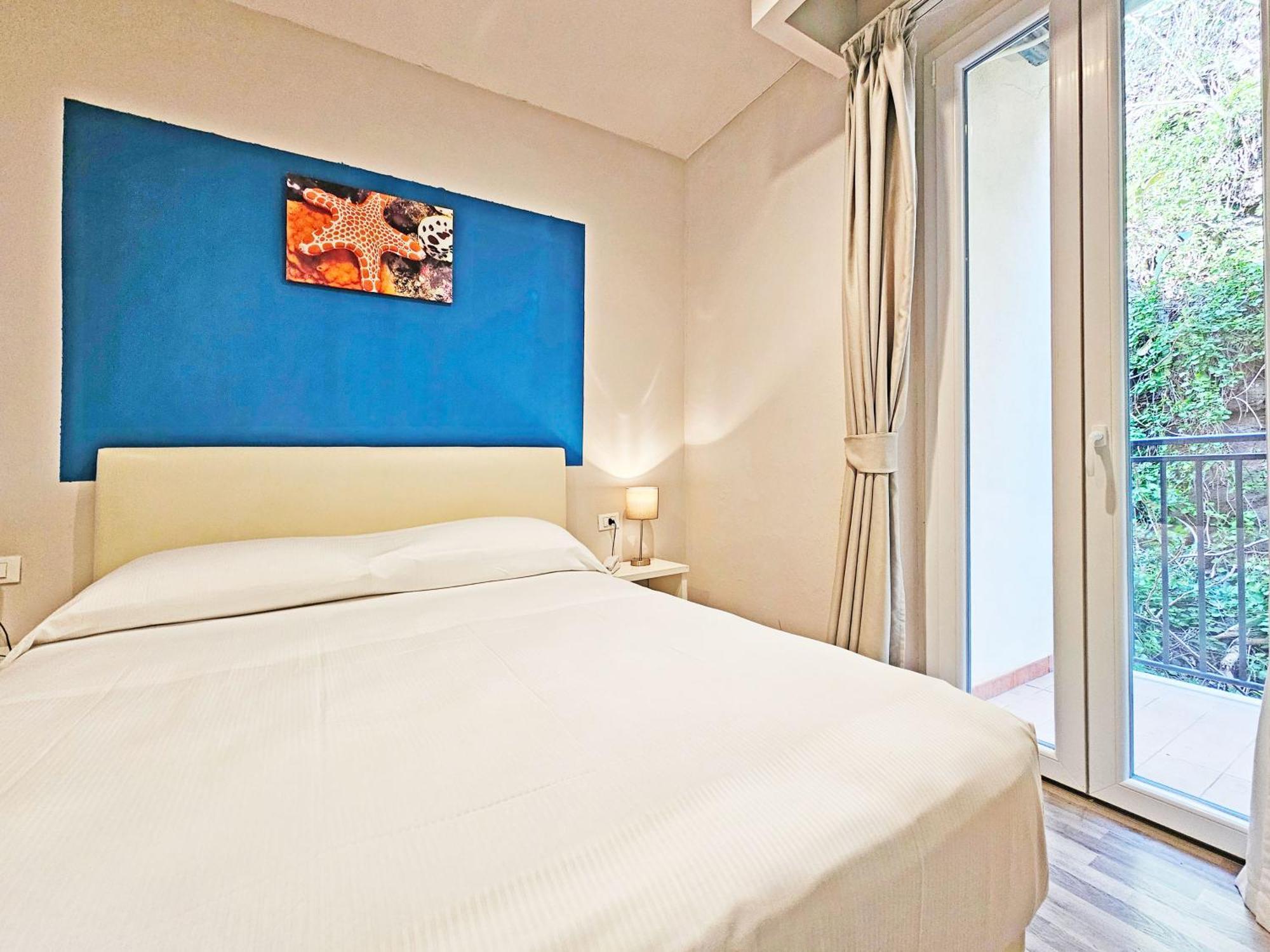 Hotel L'Approdo Порто Адзуро Екстериор снимка