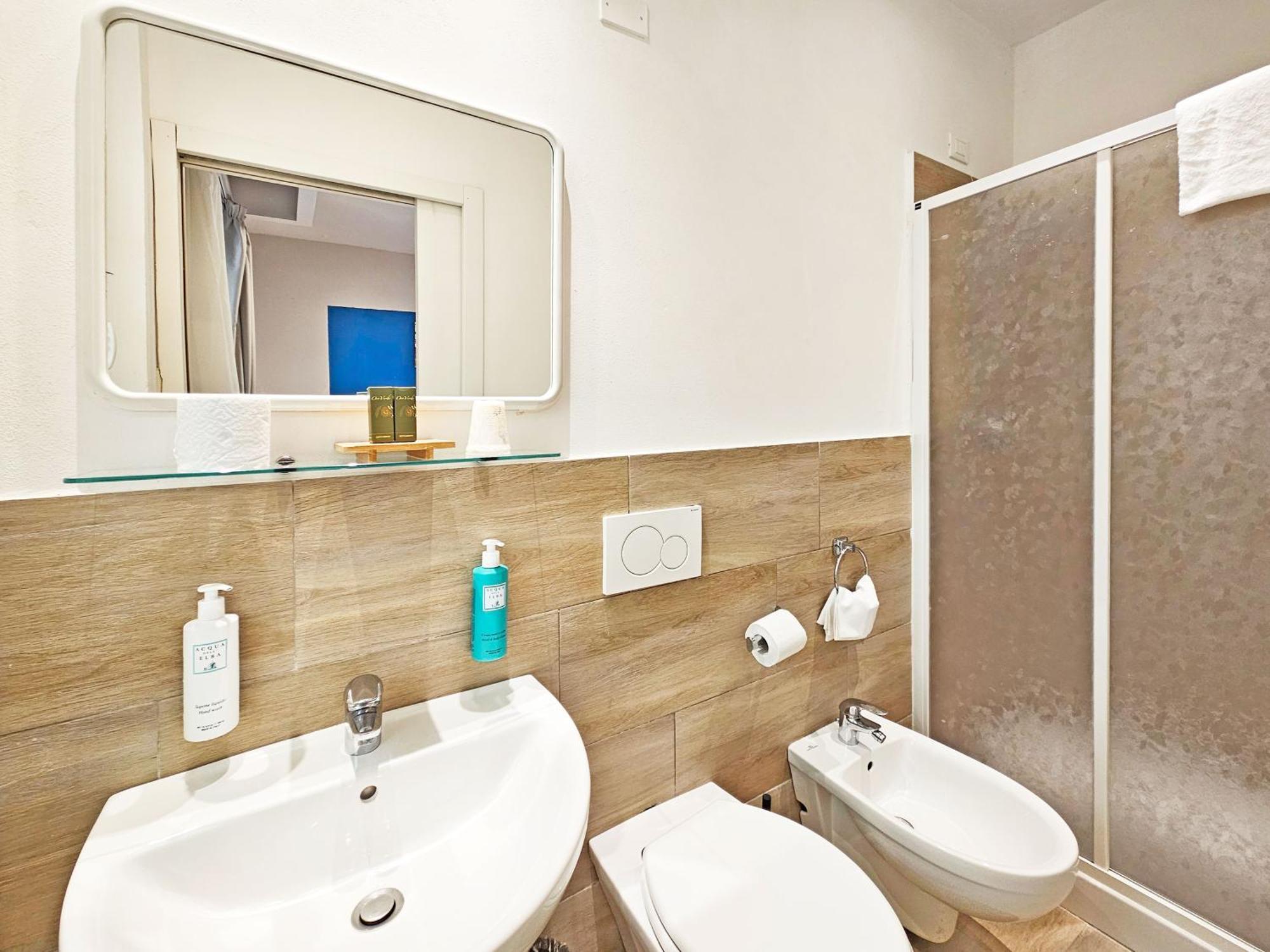 Hotel L'Approdo Порто Адзуро Екстериор снимка