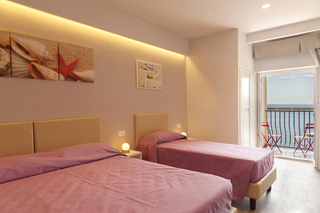 Hotel L'Approdo Порто Адзуро Стая снимка